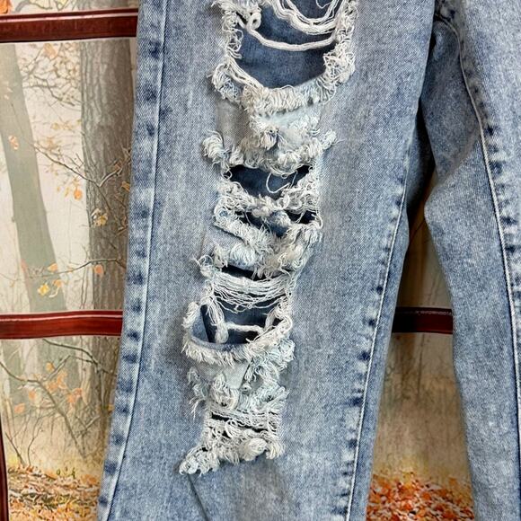 Almost Famous High Rise Distressed 90s Wide Leg Jeans 13 Jr / 14 Womens - Picture 4 of 13